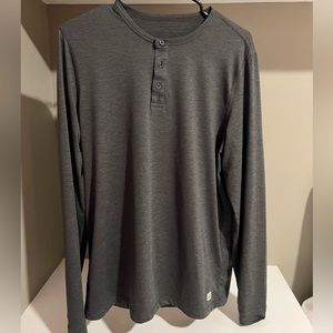 Vuori long sleeve henley